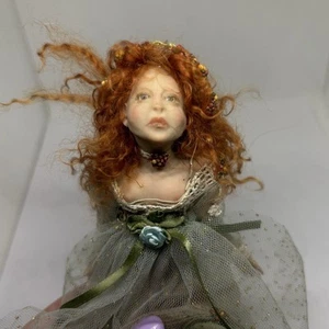Vintage handgefertigte geformte Fee Elfe Figur Mädchen Miniatur rote Haare Wald - Bild 1 von 7