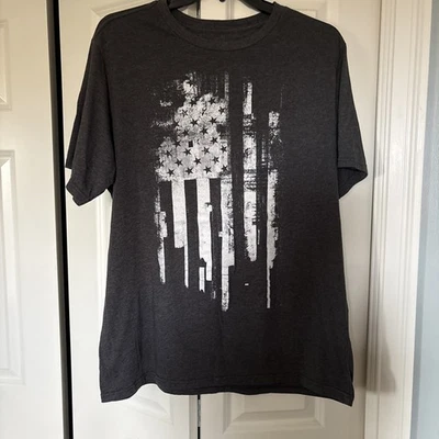 Camiseta para hombre talla XL de Kohl’s Store Foto 1 de 4