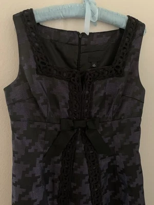 13 Anna Sui Para Target Vestido Retro Encaje Babydoll Estilo Años 60 Mini Vestido Lazo Gótico Foto 1 de 4