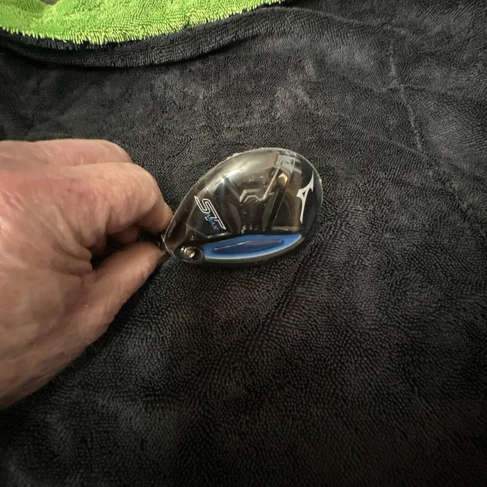 Brand New In Plastic Mizuno St Max 230 4 Hybrid Right handed, Head Only - Image 1 of 4
