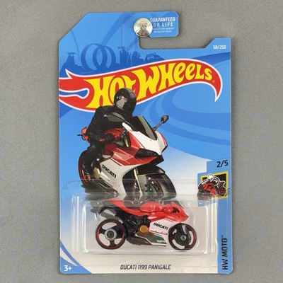 2019 Hot Wheels Ducati 1199 Panigale Red HW Moto 2/5 58/250 - Image 1 of 4
