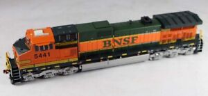 Scale Trains #SXT32369 C44-9W Powered Diesel Locomotive BNSF #5441 1/87 HO Scale