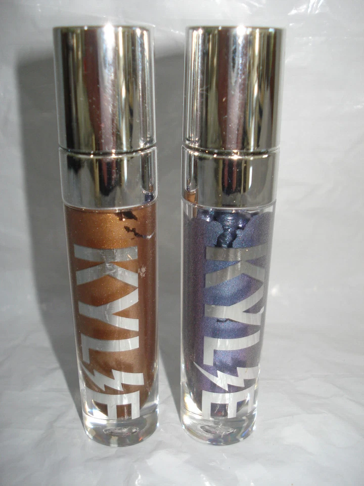 Sombra de ojos Kylie Cosmetics ojos brillantes dúos Destiny y luna violeta Foto 1 de 3