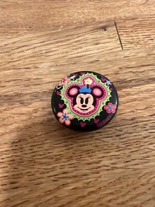Disney Minnie Mouse Art Mini-Button Pinback - Picture 1 of 2