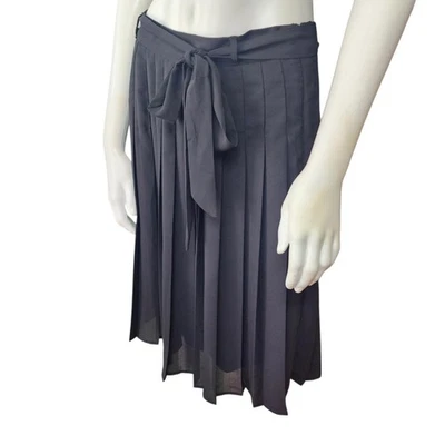 Modcloth Black Pleated Knee Length Skirt with Matching Belt (M) - Image 1 of 4