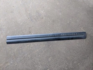 JEEP GRAND CHEROKEE WK 2007 RIGHT FRONT DOOR TRIM MOULDING - Picture 1 of 2