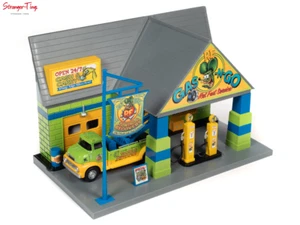 AUTO WORLD AW317 1:48 RAT FINK GARAGE WITH 1:32 TOW TRUCK SET - Picture 1 of 4