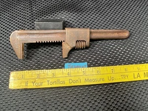 Vintage Pipe Wrench 8 1/2" to 9" IN1092WJ - Picture 1 of 7