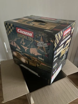 Carrera Digital 124 Adventskalender Lola T70 23942 NEU OVP - Bild 1 von 4