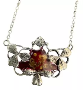 Vintage Silver Tone Clover Red Dried Flower Pendant Necklace Art Nouveau Style - Picture 1 of 4