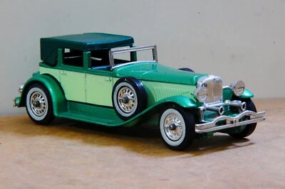 MATCHBOX MODELS OF YESTERYEAR, No. Y-4. 1930 DUESENBERG "J" TOWN CAR, GREEN. V.G - Image 1 of 3
