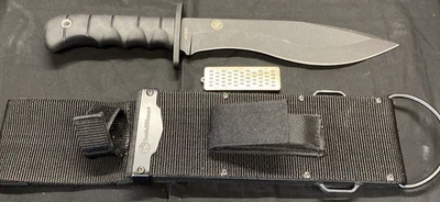 Smith & Wesson Survival Knife Full Set with Whetstone and Case Vintage - Image 1 of 4
