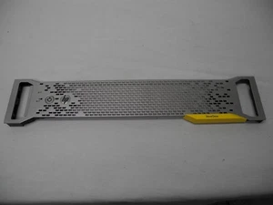 HP 662529-001 STOREONCE, DL380E, P G8 2U FRONT BEZEL WITH KEY.PN: 654582-001 - Picture 1 of 5