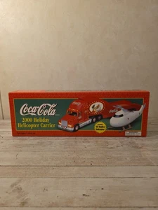 Coca-Cola 2000 Holiday Elicottero Porta Camion Set Luci e Rotore Vintage - Foto 1 di 12