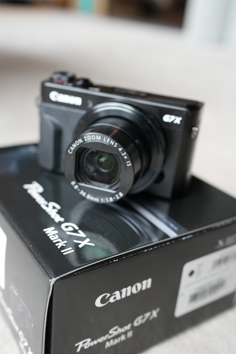 Canon PowerShot G7 X Mark II 3-9.9x Optical Zoom Digital Canon PowerShot G7 X Mark II 3-9.9x Optical Zoom Digital