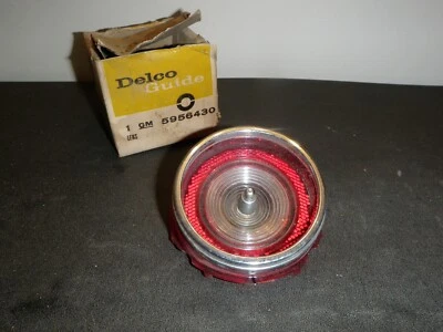 Nuevo de Lote Antiguo Delco Lámpara de Respaldo Lente Adornos Chevrolet Impala Caprice Bel Air OEM Foto 1 de 4