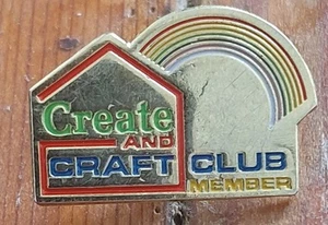 Create and Craft Club Member Pin Badge/ CRAFT CLUB - Picture 1 of 2