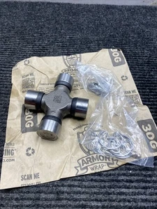 Universal Joint Moog 499 - Foto 1 di 7