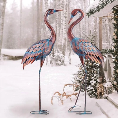 Elegantes estatuas de grúa garza pátina - arte de jardín exterior de metal hecho a mano, juego de 2 Foto 1 de 4