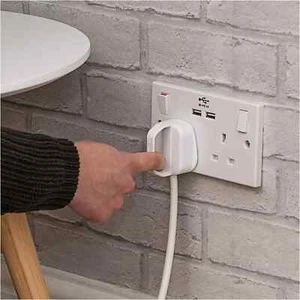 Enchufe de fácil tracción superior 13A red eléctrica con mango de agarre grande blanco - Elige 1 3 5 o 10 - Imagen 1 de 65