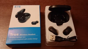 Coppia auricolari bluetooth nuovi - Foto 1 di 2