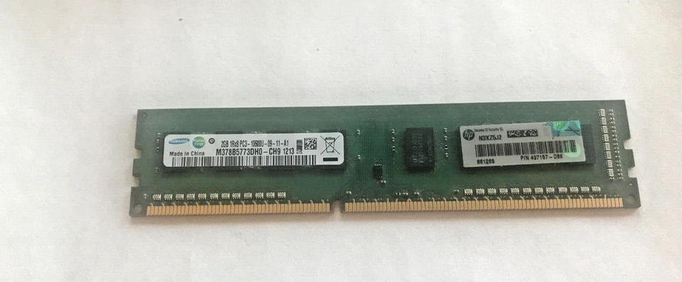 Samsung 2GB PC3-10600U DIMM 1333 MHz SDRAM Desktop Memory M378B5773DH0-CH9 - Image 1 of 1