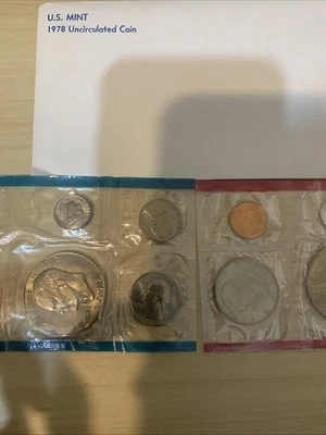 1978 US Mint Set Uncirculated Philadelphia & Denver P & D 12 Proof Uncirculated - Image 1 of 4