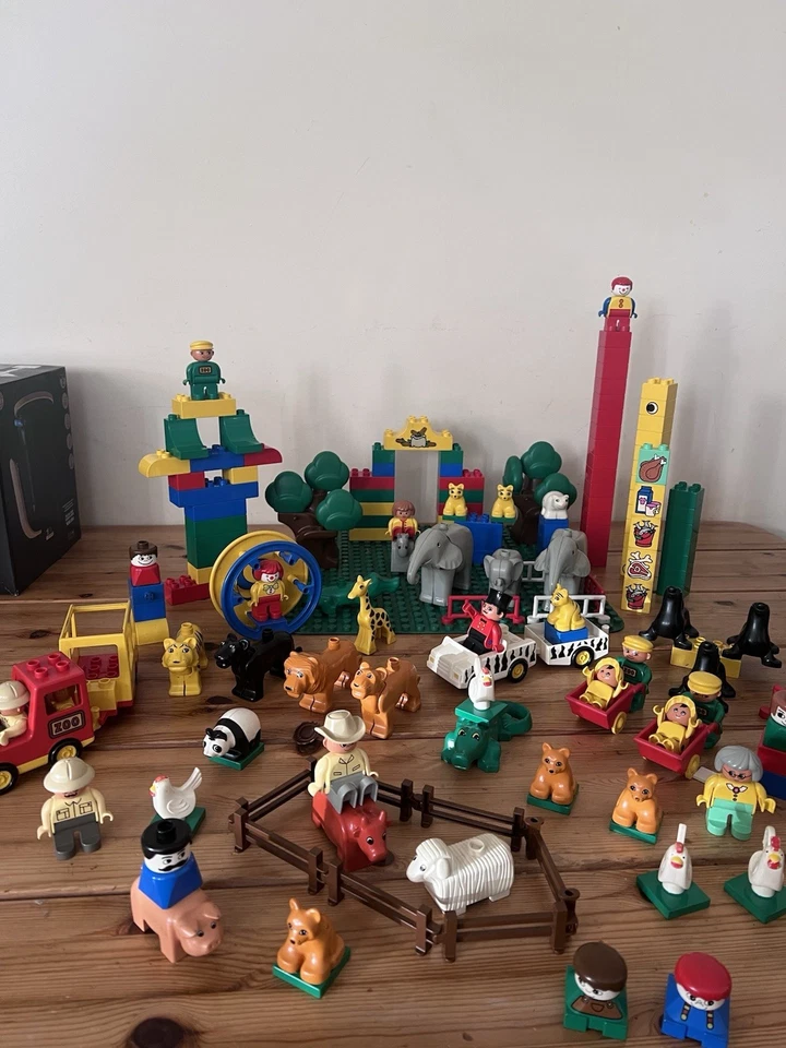 Vintage Lego Duplo Bundle Job Lot Cars Farm Animals Figures  Zoo Circus Base Pla - Image 1 of 4