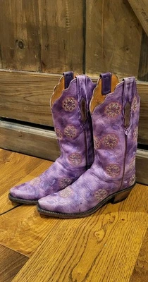 Lucchese 1883 Women's Lucchese Floral Rare Purple Floral Embroidered 6C - Image 1 of 4