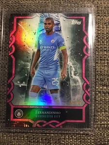 2024-25 Topps Manchester City Fan Set Monolith Pink Fernandinho #/99 - Bild 1 von 2