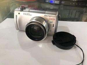 OLYMPUS CAMEDIA C-765 ULTRA ZOOM DIGITAL CAMERA 4.0 MEGAPIXELS - FOR PARTS - Picture 1 of 16