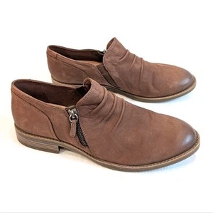 CLARKS Womens Brown Leather Loafers Slip-On Booties Shooties Size 12 - Picture 1 of 10