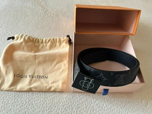 New W/Box Limited Edition Louis Vuitton LV Black Leather belt, Size 34"-38" - Picture 1 of 9