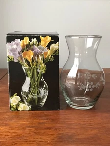 Stylesetter Bud Vase Decorated Crystal 5 1/2 inches tall with box - Picture 1 of 4
