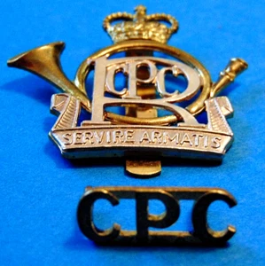 Canada Armed Forces ROYAL CANADIAN POSTAL CORPS cap badge + title QC - Picture 1 of 3