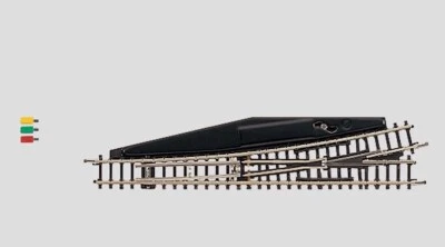 8562 Marklin Z-scale Left Electric remote turnout complete plugs 110 mm 4-3/8" - Image 1 of 4