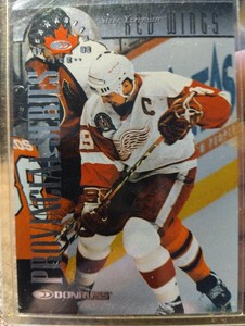 Steve Yzerman 1997-98 97-98 Red Wings Leaf Canadian Ice Provincial Series /750