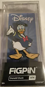 FiGPiN Disney Donald Duck #974 2022 SDCC Exclusive Comic Con - Picture 1 of 2