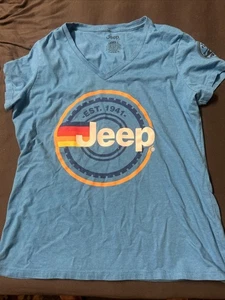 Camiseta Jeep grande con cuello en V para dama - Imagen 1 de 5