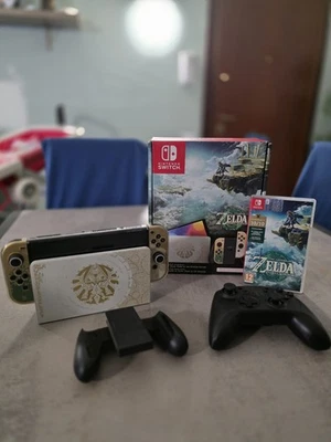 Nintendo Switch (OLED Model) Edizione The Legend of Zelda - Immagine 1 di 4