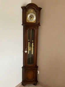 Antike Stand Eckuhr Tempus Fugit - Bild 1 von 2