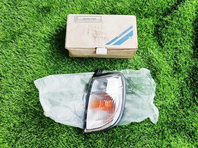 Corner Light Left Side NOS for Nissan Navara Frontier D22 Pre-Facelift 1998-2000 - Imagem 1 de 3