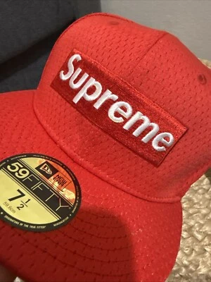 Nueva gorra roja Supreme X New Era de béisbol con logotipo de malla Foto 1 de 4