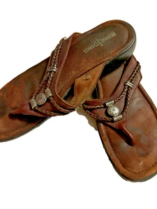 Minnetonka Silverthorne 360 Sandals Thongs Flip Flops Leather Pewter Silver Sz 9 - Picture 1 of 5