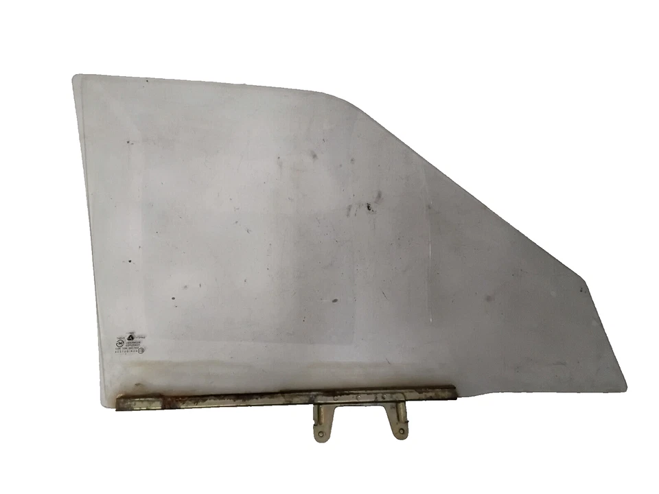 Cristal puerta delantera derecha Hyundai Excel 4 puertas: 1990, 1991, 1992, 1993, 1994 Foto 1 de 4