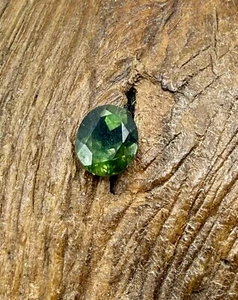 Green Sapphire Precision Cut Untreated - Picture 1 of 6