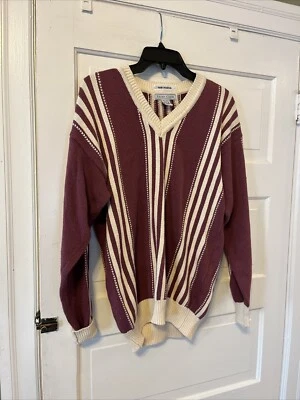 Suéter vintage IZOD Club para mujer talla M con intarsia a mano cuello en V púrpura marfil rayas Foto 1 de 4