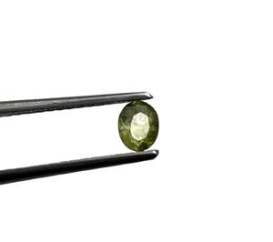 Natural Demantoid Garnet Oval Cut Loose Gemstone 3.50*4.50 MM 0.30 CT - Picture 1 of 7