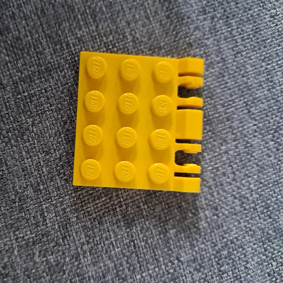 Lego Platte 4x4 Scharnier Raster 44570  gelb  - Bild 1 von 1