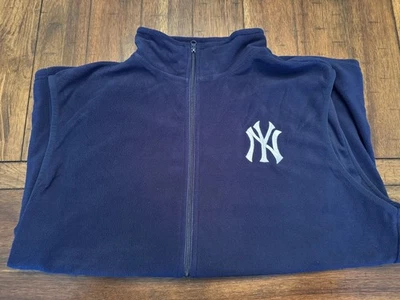 2025 New York Yankees Fleece Vest XL SGA 9/24/25 Brand New - Image 1 of 4